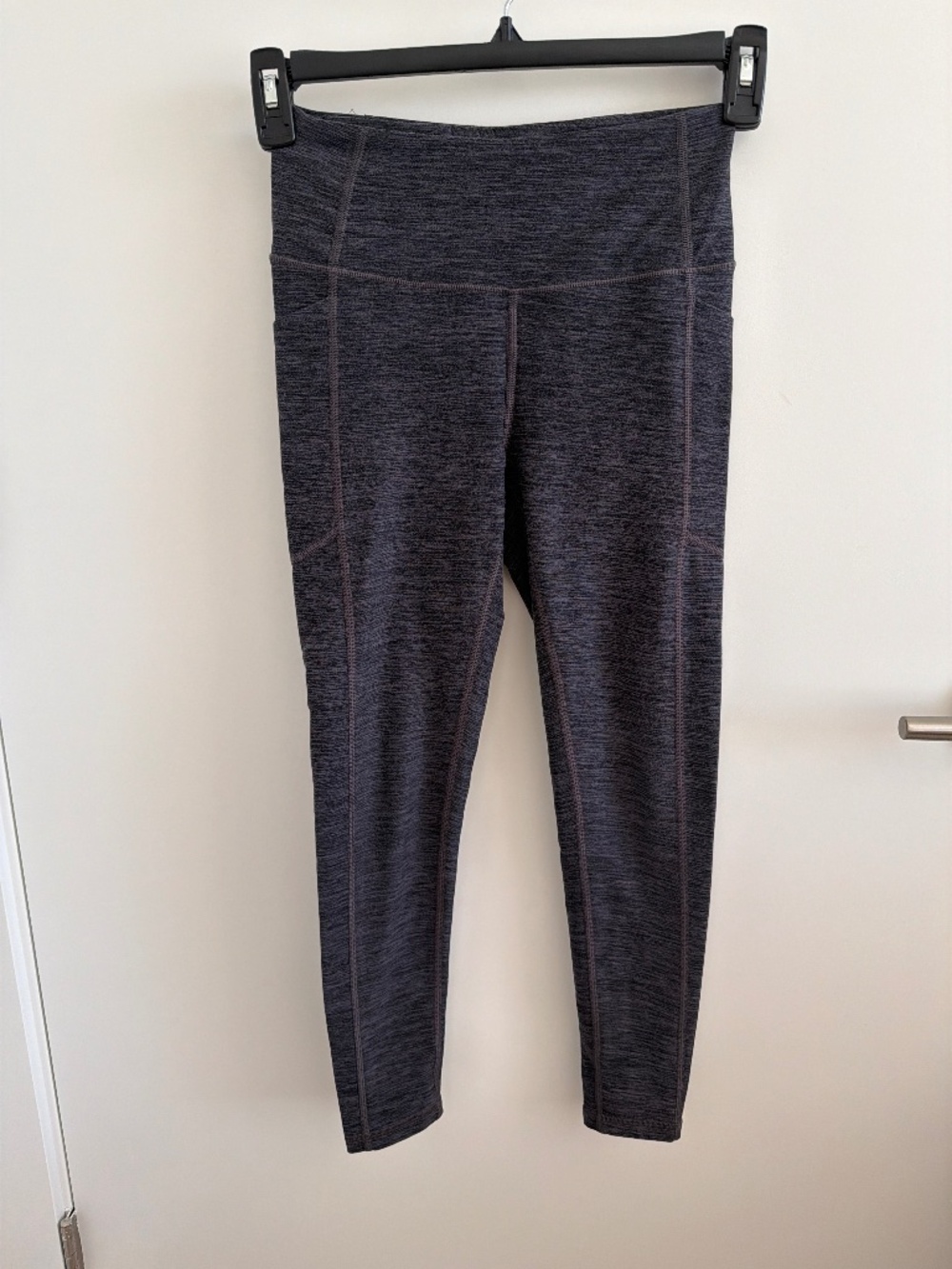 Victoria’s Secret Dark Gray Leggings Size 4